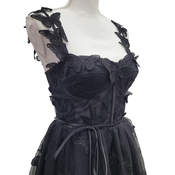 Djdj - Picture 3 of 12